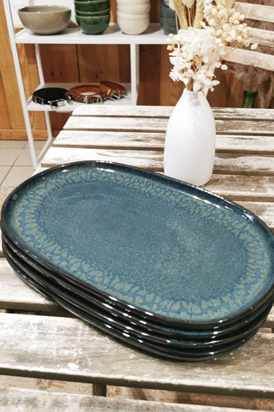 Assiette ovale bleue